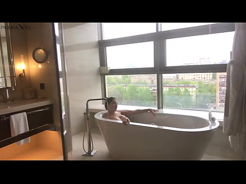❤️ Terura bebo Pasie ŝerĉas sian kuzon en la banĉambro ❤ Porno fb ĉe ni ﹏